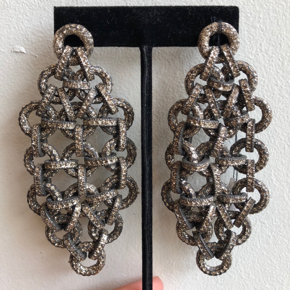 KMO multi hoop earring